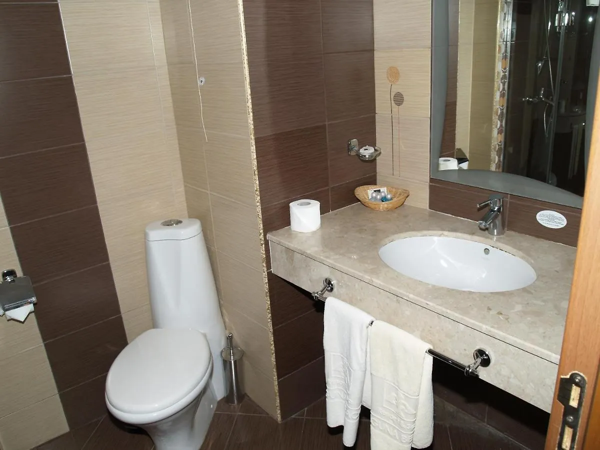 Laguna Beach Resort & Spa Sozopol 4*,